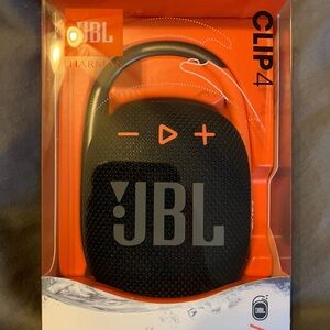 JBL clip 4 blue tooth speaker